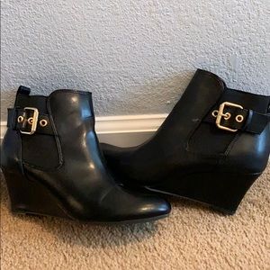 DEXFLEX COMFORT WEDGE BOOTIES